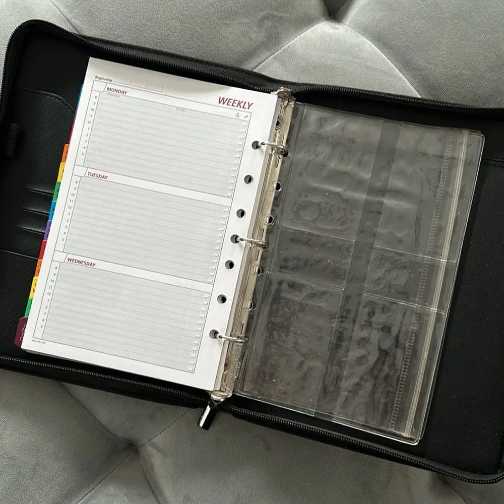 Dayrunner Zippered Planner Red